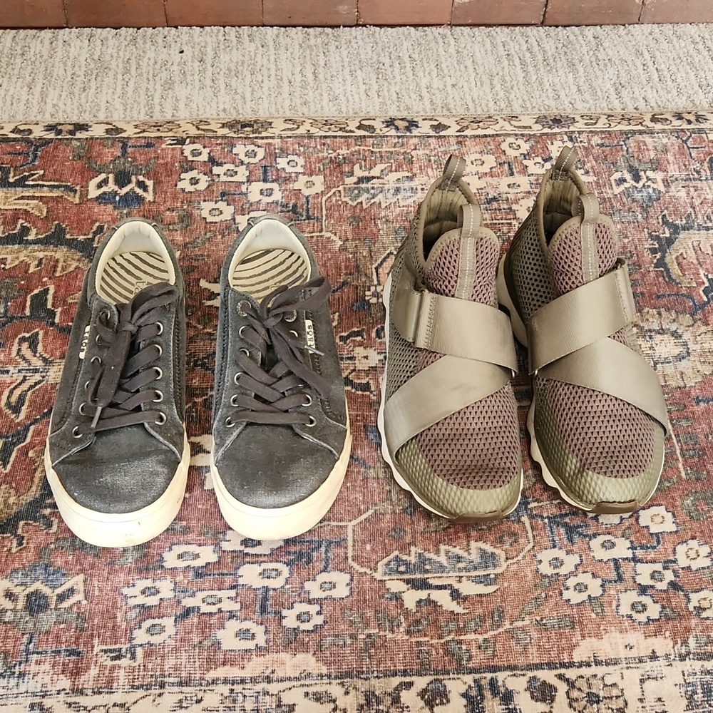 2 pairs of sneakers